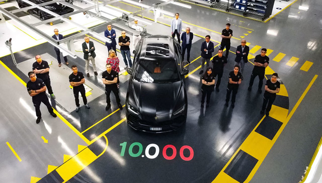 Lamborghini Urus slavi 10.000 proizvedenih primeraka (FOTO)