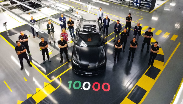 Lamborghini Urus slavi 10.000 proizvedenih primeraka (FOTO)