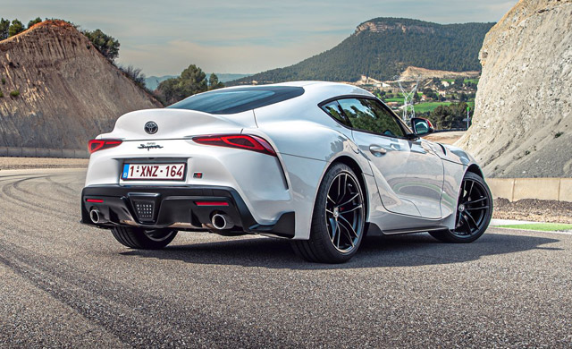 Toyota predstavila GR Supra 2.0 i C-HR 2.0 Hybrid u Srbiji