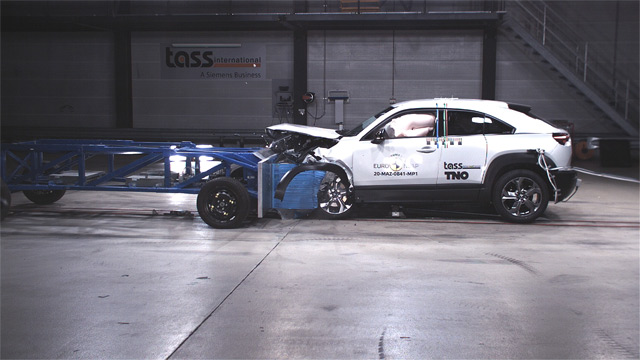 Mazda MX-30 osvojila pet zvezdica na Euro NCAP testiranju