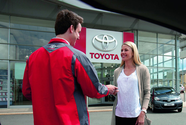 Preventivne servisne kampanje - bezbednost i zadovoljstvo kupaca za Toyotu su uvek na prvom mestu
