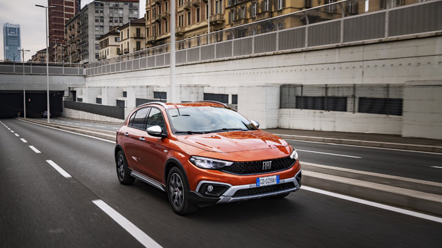 Novi Fiat Tipo i Novi Tipo Cross: novi motori, novi dizajn, nove verzije i nova tehnologija