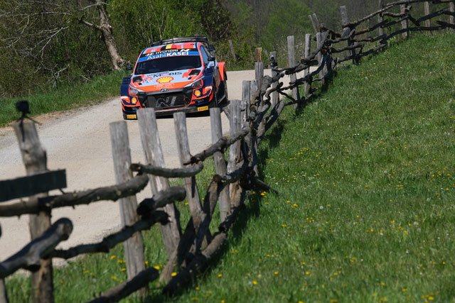 Rally Croatia 2021 - Ogier u vođstvu, ali tesno (FOTO)