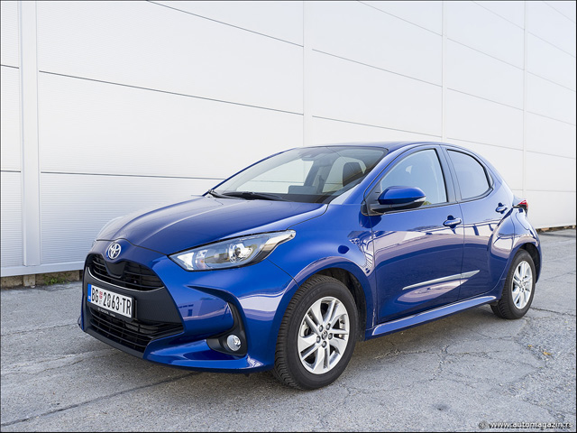 Testirali smo: Toyota Yaris 1.0 VVT-i (FOTO)