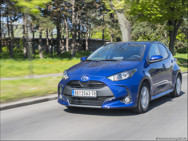 Testirali smo: Toyota Yaris 1.0 VVT-i (FOTO)