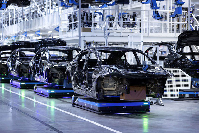 Mercedes-Benz EQS - počela serijska proizvodnja električne superlimuzine (VIDEO)