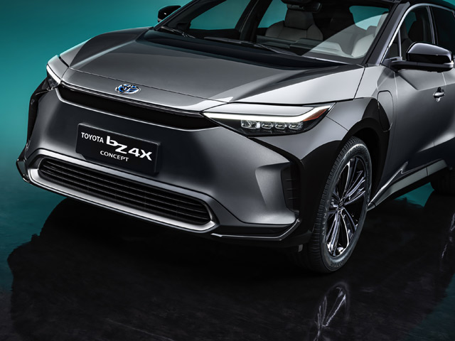 Toyota dodatno ubrzava elektrifikaciju - Koncept BZ4X najavljuje nove trendove
