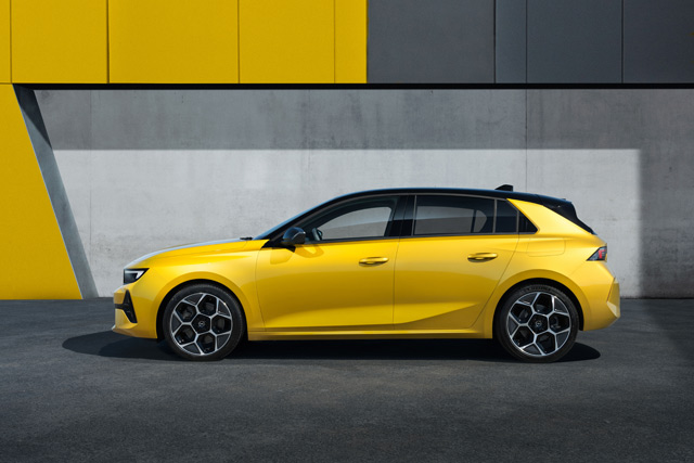 Nova Opel Astra (2022): samouverena, električna i efikasna