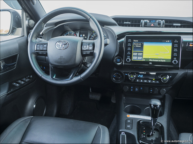 Test: Toyota Hilux 2.8 D-4D (FOTO)