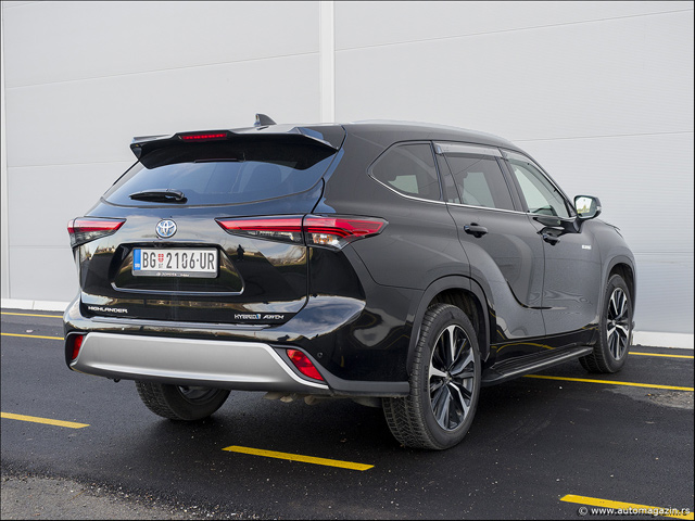 Testirali smo: Toyota Highlander 2.5 Hybrid i-AWD (FOTO)