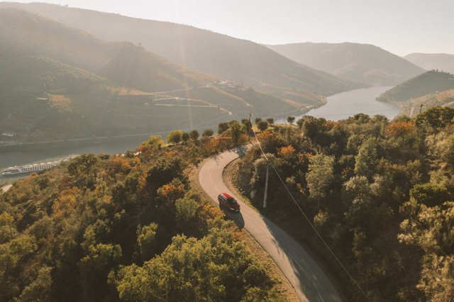 Škoda Octavia iV plug-in hibrid - putovanje kroz lučko mesto