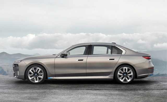 Premijerno predstavljeni novi BMW Serije 7 i potpuno električni BMW i7