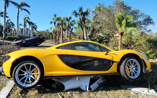 Uragan Ian uništio potpuno nov McLaren P1 (FOTO)