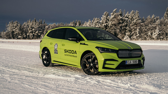 Škoda Enyaq RS iV postavio dva Ginisova rekorda sa 7.351 km drifta na ledu