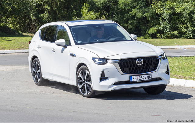 Testirali smo: Mazda CX-60 2.5 e-Skyactiv PHEV (FOTO)