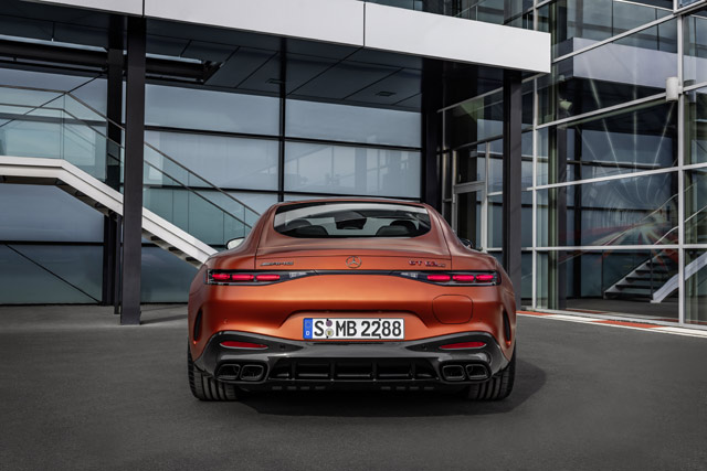 Svetska premijera novog vrhunskog modela Mercedes-AMG GT 63 S E PERFORMANCE u Šangaju