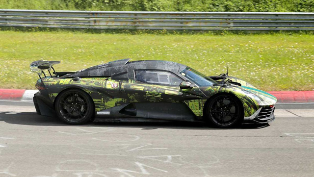 Aston Martin Valhalla brusi asfalt na stazi Nirburgring (FOTO)