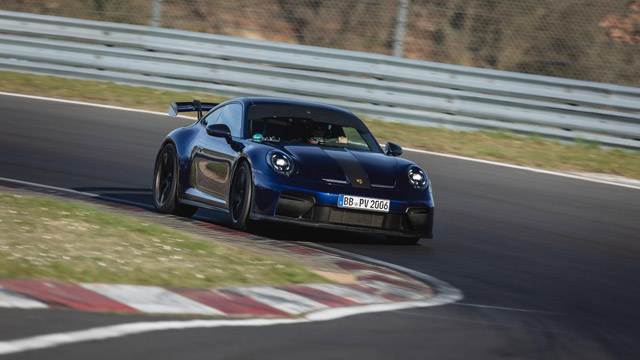 Faceliftovani Porsche 911 GT3 ima novi rekord: postao je najbrži auto sa manuelnim menjačem na Nürburgringu (FOTO)