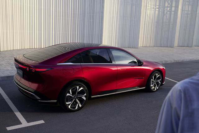 Potpuno nova Mazda6e – Jinba Ittai za električno doba Potpuno nova Mazda6e – Jinba Ittai za električno doba