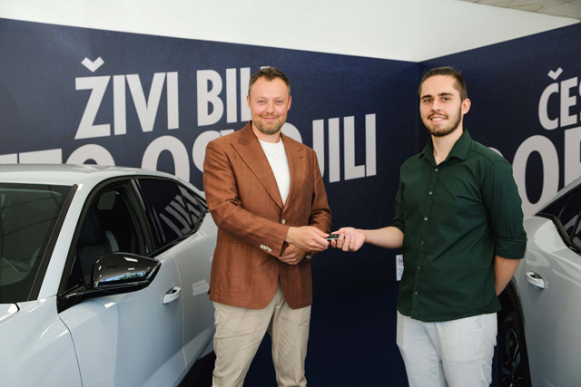 LAV nagradio verne potrošače: Dva Peugeot-a 408 uručena su  srećnim dobitnicima