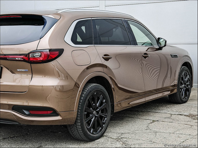 Testirali smo: Mazda CX-80 2.5  e-Skyactiv PHEV (FOTO)