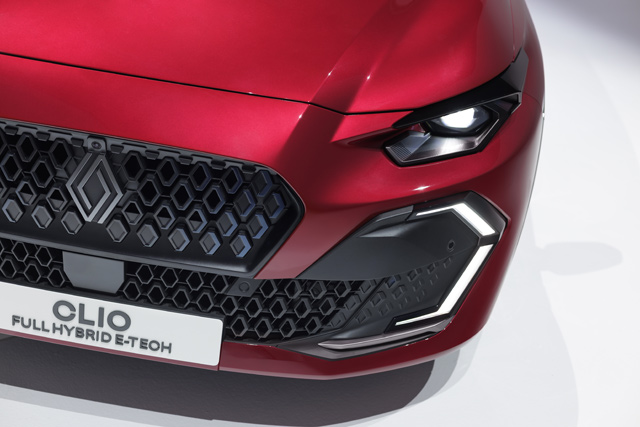Novi Renault Clio zvanično predstavljen - prve zvanične informacije i FOTO