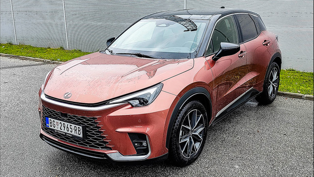 TEST: Lexus LBX 1.5 Hybrid