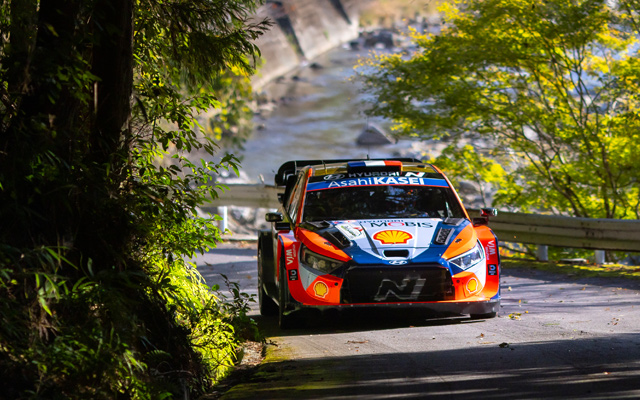 FORUM8 Rally Japan 2025 - Ogier hop, Rovanpera trop! (FOTO)