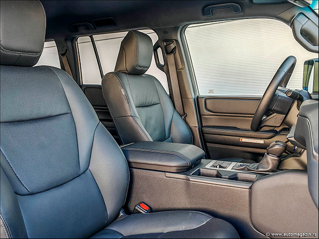 Testirali smo: Toyota Land Cruiser 2.8 D-4D (FOTO)