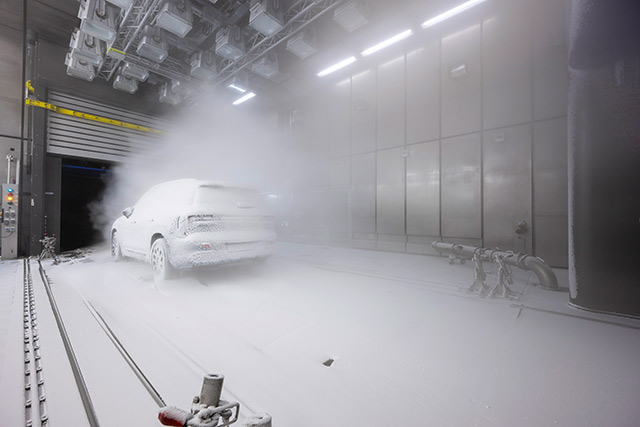 Mercedes-Benz nam otkriva novi GLB, ali na kašičicu - prve FOTO