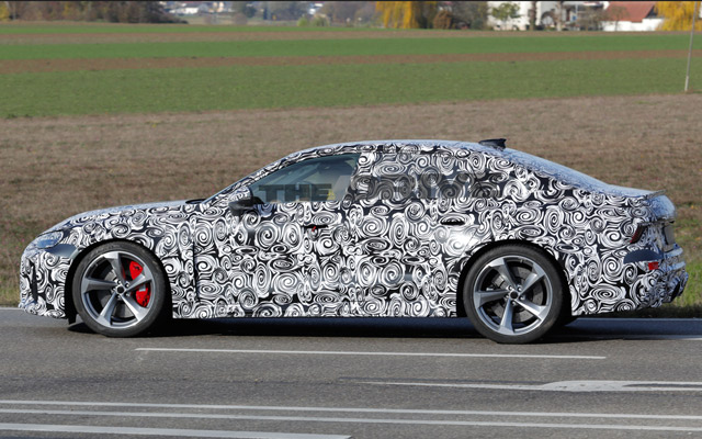 Audi RS6 već brusi asfalt - na ulici je sedan, koji ima auspuhe! (FOTO)