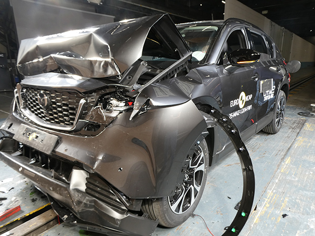 Euro NCAP dodeljuje pet zvezdica potpuno novoj Mazdi CX-5 Euro NCAP dodeljuje pet zvezdica potpuno novoj Mazdi CX-5