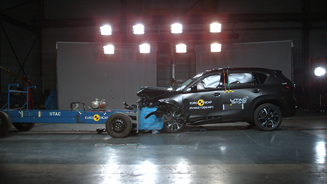 Euro NCAP dodeljuje pet zvezdica potpuno novoj Mazdi CX-5 Euro NCAP dodeljuje pet zvezdica potpuno novoj Mazdi CX-5