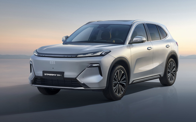 Geely Starray EM-i / Plug-in hibrid nove generacije stiže u Srbiju