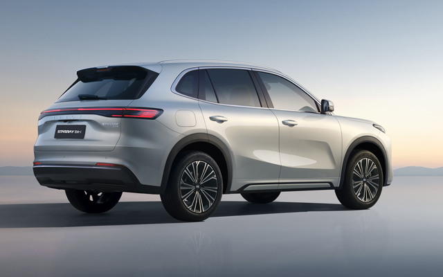 Geely Starray EM-i / Plug-in hibrid nove generacije stiže u Srbiju