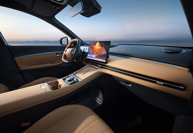 Geely Starray EM-i / Plug-in hibrid nove generacije stiže u Srbiju