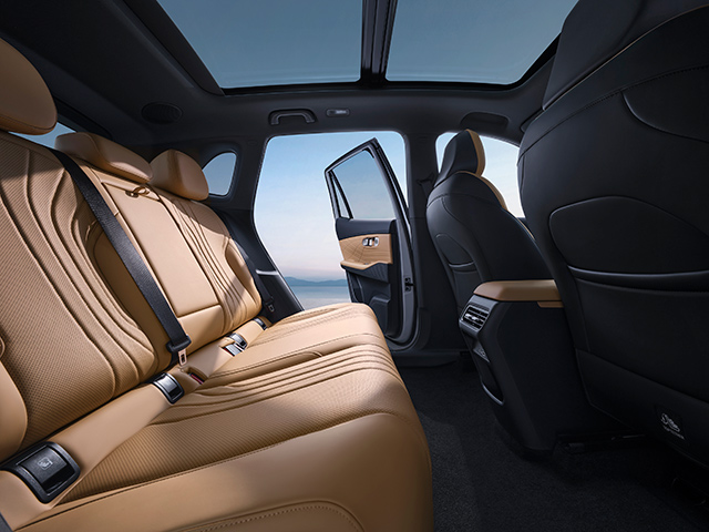 Geely Starray EM-i / Plug-in hibrid nove generacije stiže u Srbiju