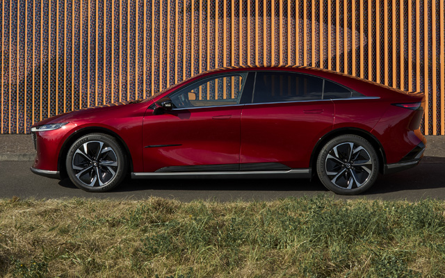 Mazda6e među finalistima za nagradu World Car Design Za 2026.Godinu