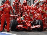 Formula 1 slike - Ferrari boks