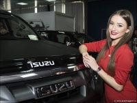 Sajam automobila u Beogradu 2016 - devojke