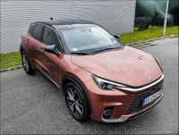 TEST Lexus LBX 1.5 Hybrid