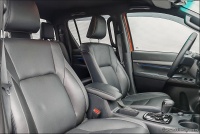 Toyota Hilux 2.8 D-4D Invincible Hybrid 48V