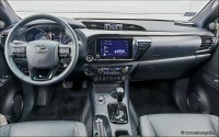 Toyota Hilux 2.8 D-4D Invincible Hybrid 48V