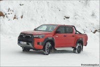 Toyota Hilux 2.8 D-4D Invincible Hybrid 48V