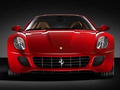 Ferrari zaradi 32.000 eura po automobilu