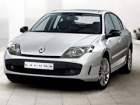 Renault Laguna GT - konkurencija se trese