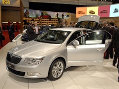 Sajam automobila u Ženevi - Nova Škoda Superb