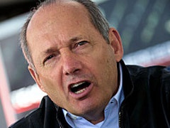 Formula 1 - Ron Dennis ne putuje u Maleziju