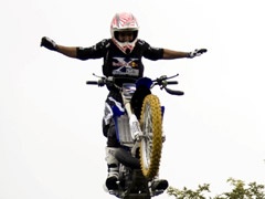 Red Bull X-Fighters - Stenbergu  titula u Riju