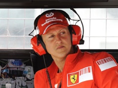 Michael Schumacher preživeo havariju na Nordschleifeu